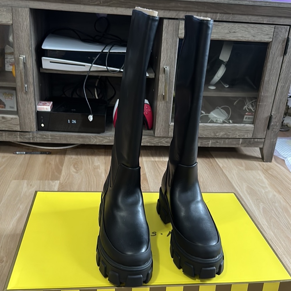 Circus Knee high boot